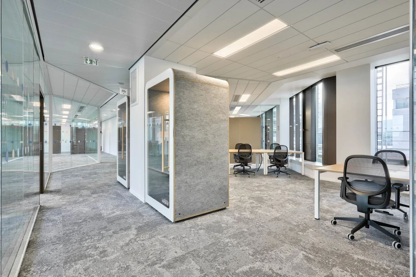 Coworking · 12 à 71 postes · boulevard Macdonald, Paris 19e — photo 6/13