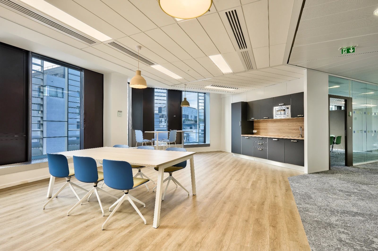 Coworking · 12 à 71 postes · boulevard Macdonald, Paris 19e — photo 7/13