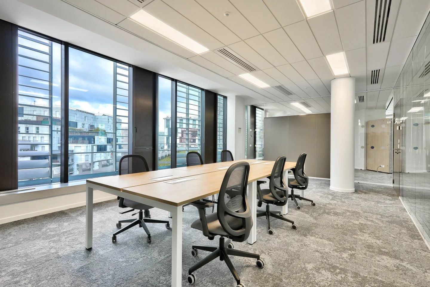 Coworking · 12 à 71 postes · boulevard Macdonald, Paris 19e — photo 11/13