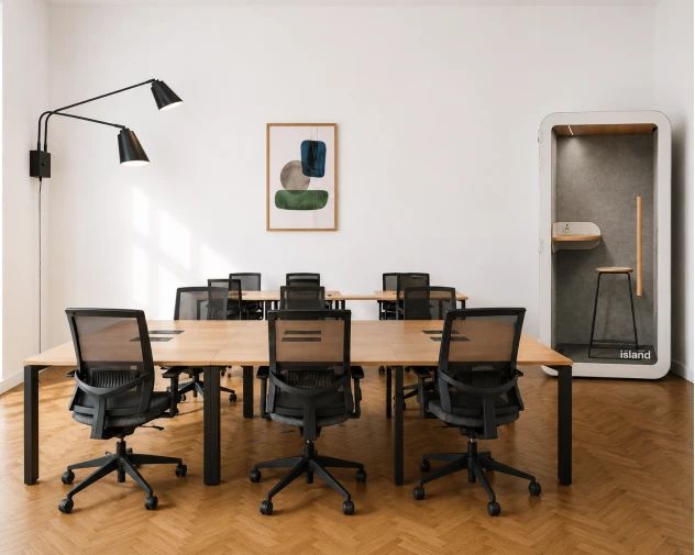Bureau opéré · 24 à 28 postes · rue la Boétie, Paris 8e — photo 1/3