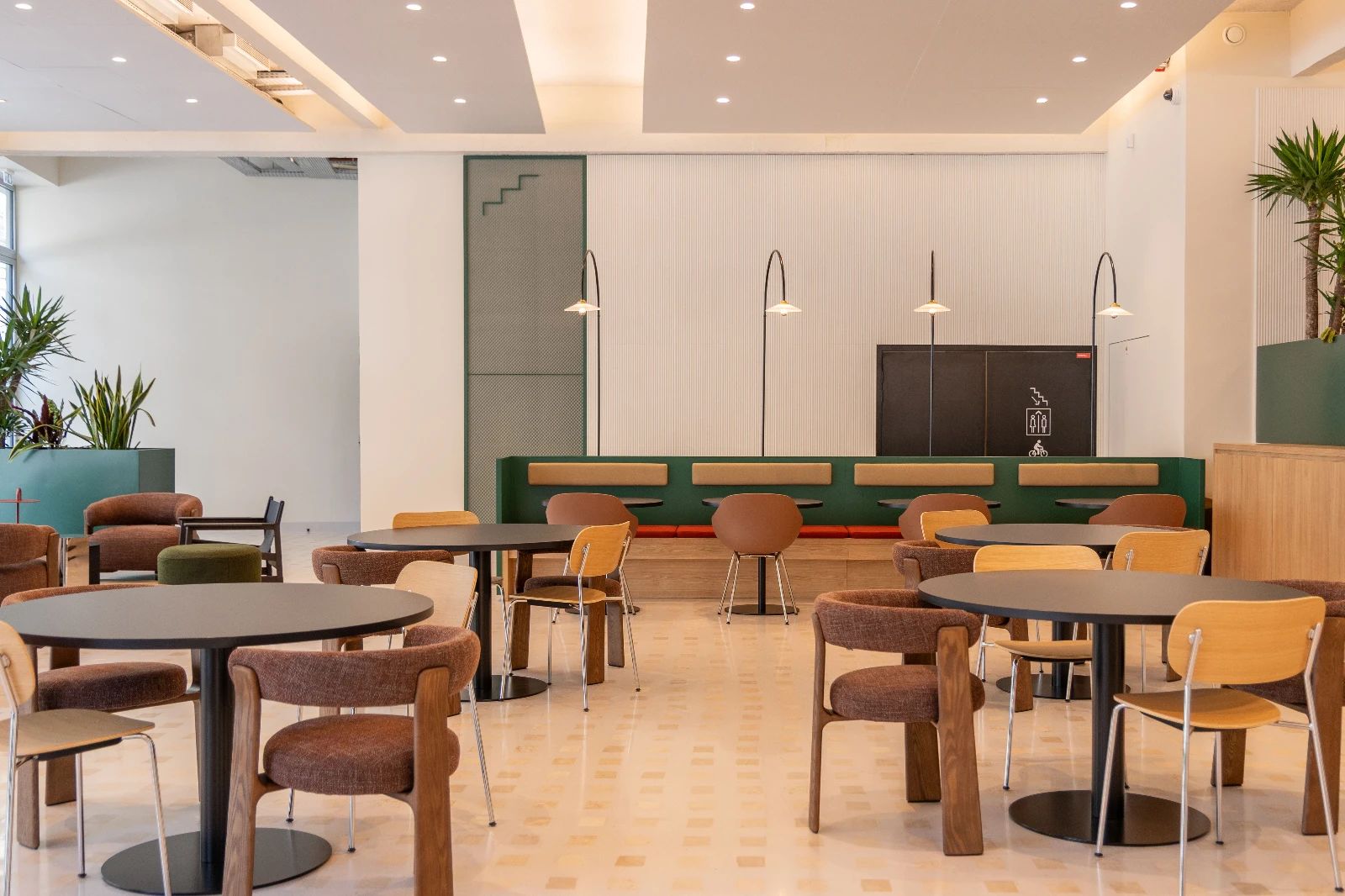 Coworking · 400 postes · rue Dieu, Paris 10e — photo 5/6