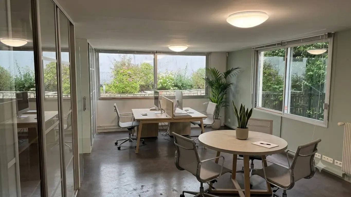 Bureau opéré · 15 à 18 postes · rue de Wattignies, Paris 12e — photo 5/7