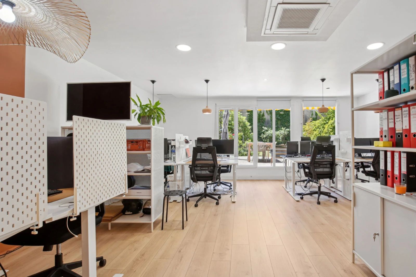 Bureau opéré · 14 postes · avenue Achille Peretti, Neuilly-Sur-Seine — photo 4/11