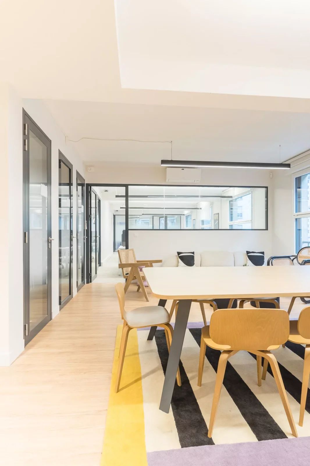 Bureau opéré · 20 à 24 postes · rue Joseph Sansbœuf, Paris 8e — photo 8/14