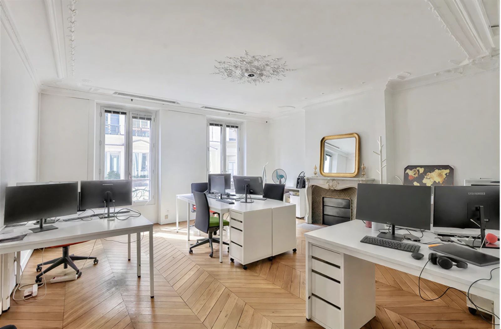 Bureau opéré · 12 à 15 postes · rue d'Hauteville, Paris 10e — photo 3/5