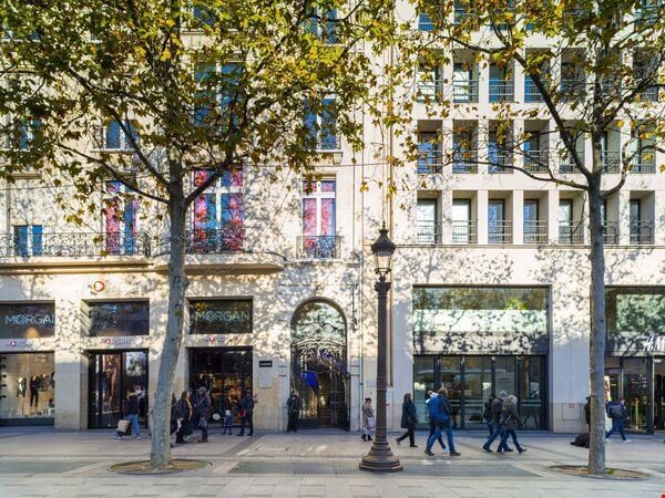 Coworking · 1 à 600 postes · avenue des Champs-Élysées, Paris 8e — photo 1/13