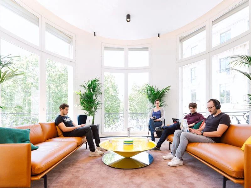 Coworking · 1 à 600 postes · avenue des Champs-Élysées, Paris 8e — photo 9/13