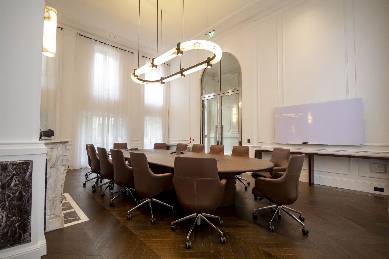 Bureau opéré · 26 à 52 postes · avenue d'Iéna, Paris 16e — photo 2/15