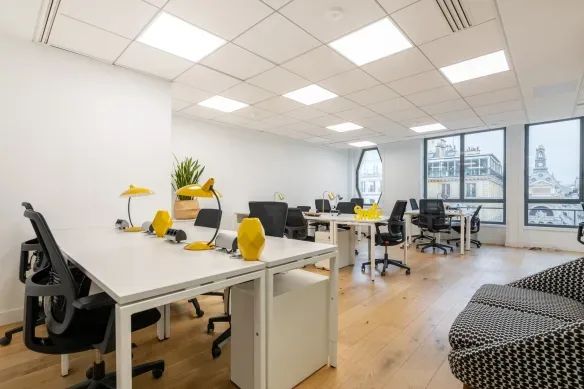 Coworking · 1 à 140 postes · rue Saint-Fiacre, Paris 2e — photo 3/9