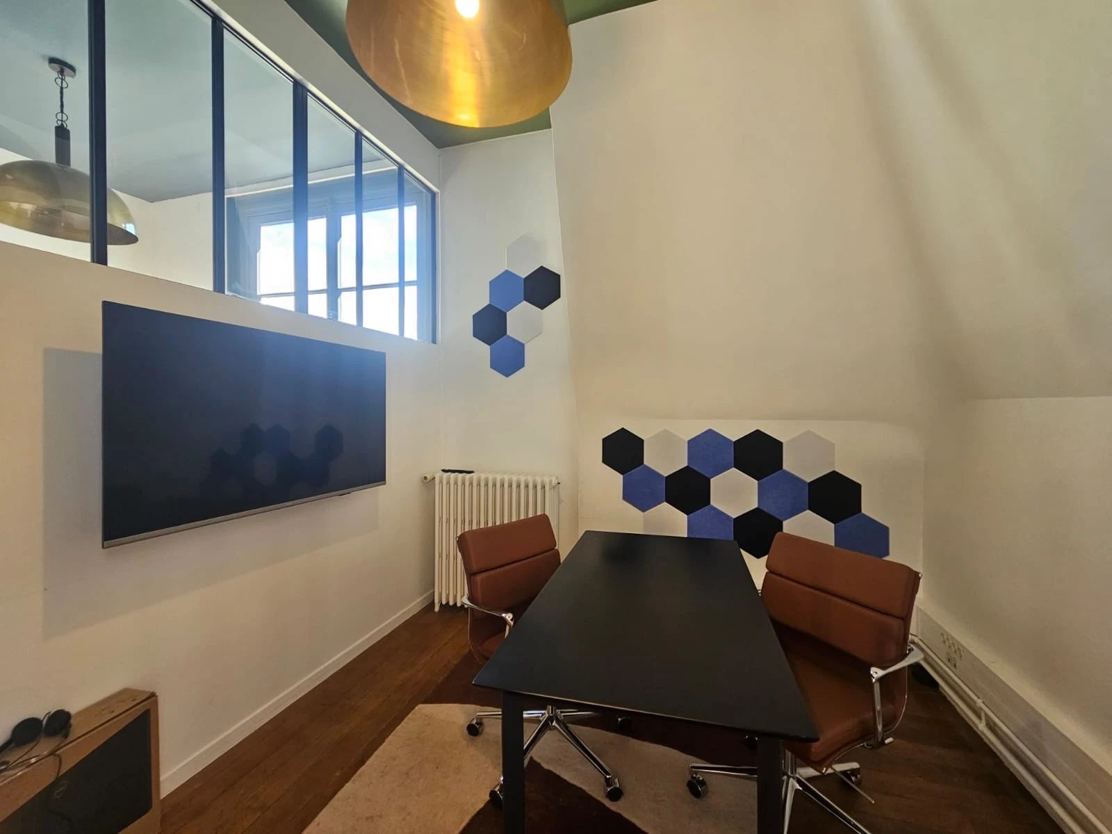 Bureau opéré · 24 à 28 postes · rue Alphonse de Neuville, Paris 17e — photo 4/12