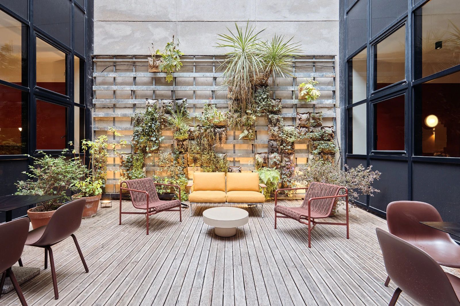 Coworking · 300 postes · rue de Laborde, Paris 8e — photo 4/8