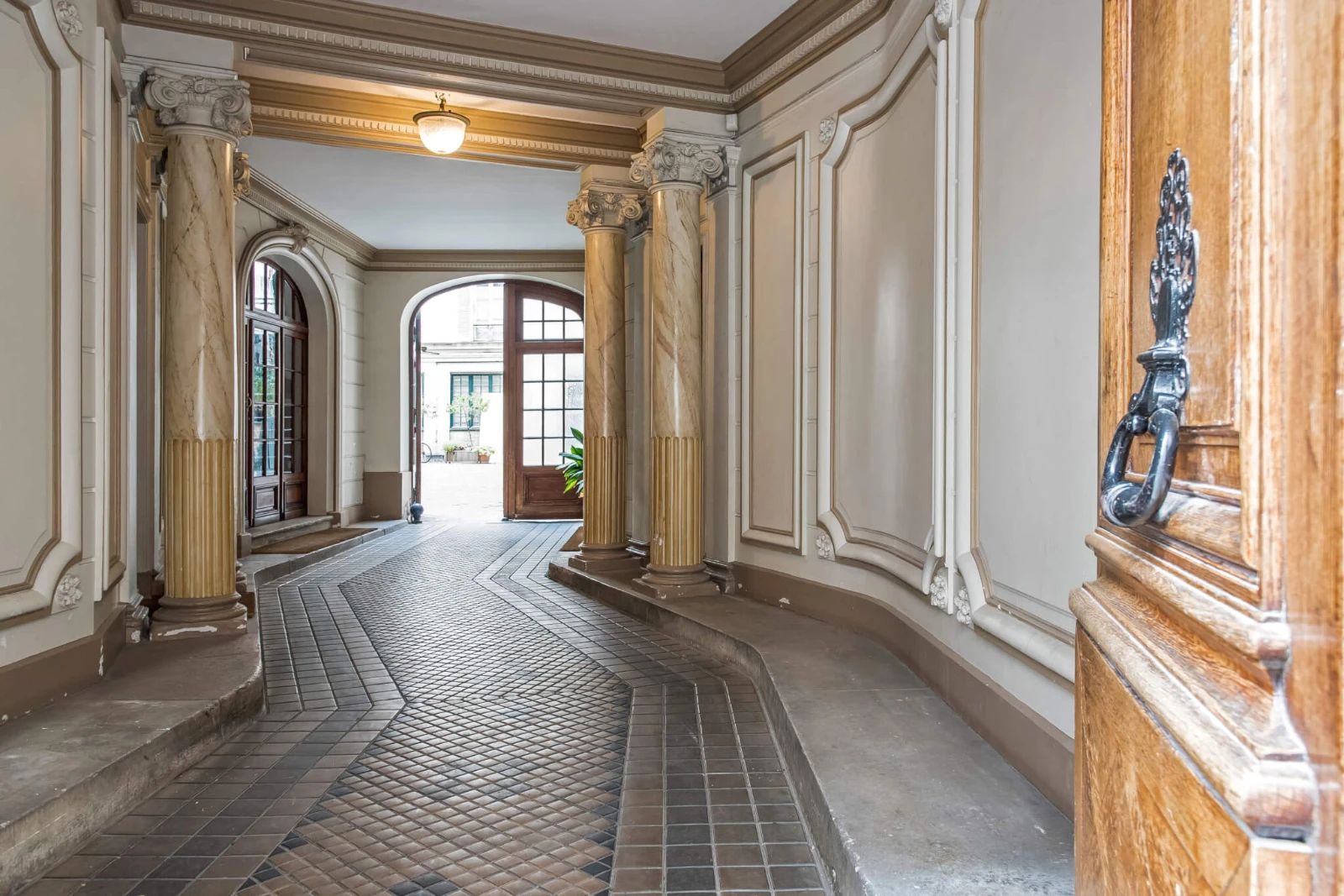 Coworking · 1 à 30 postes · rue de Laborde, Paris 8e — photo 2/8