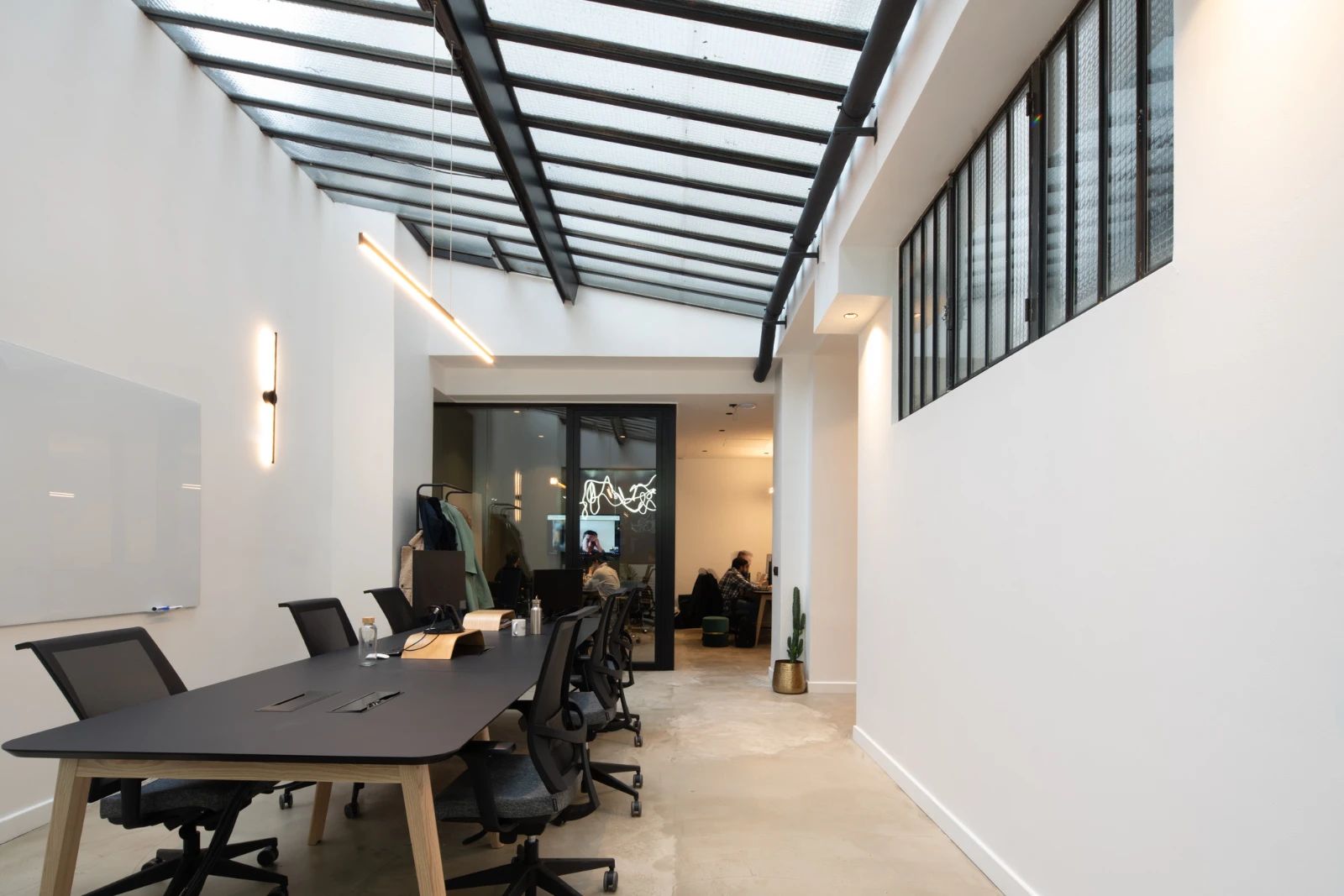 Bureau opéré · 30 à 35 postes · rue Elzévir, Paris 3e — photo 4/10