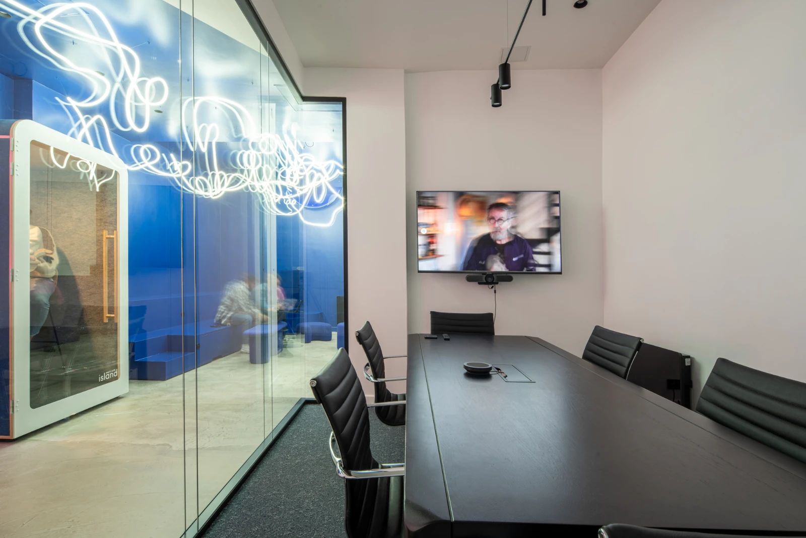 Bureau opéré · 30 à 35 postes · rue Elzévir, Paris 3e — photo 6/10