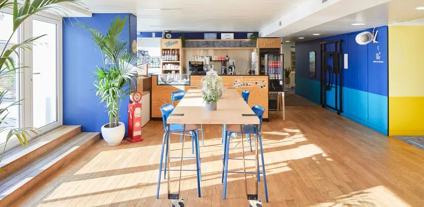 Coworking · 1 à 560 postes · rue Washington, Paris 8e — photo 4/8