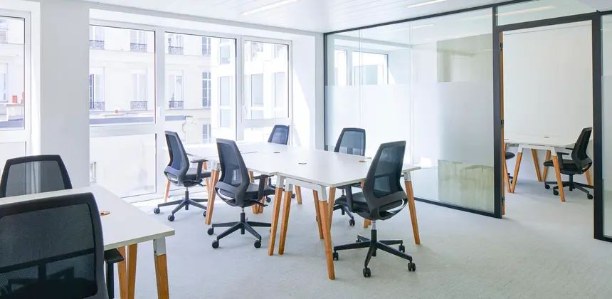 Coworking · 1 à 560 postes · rue Washington, Paris 8e — photo 6/8