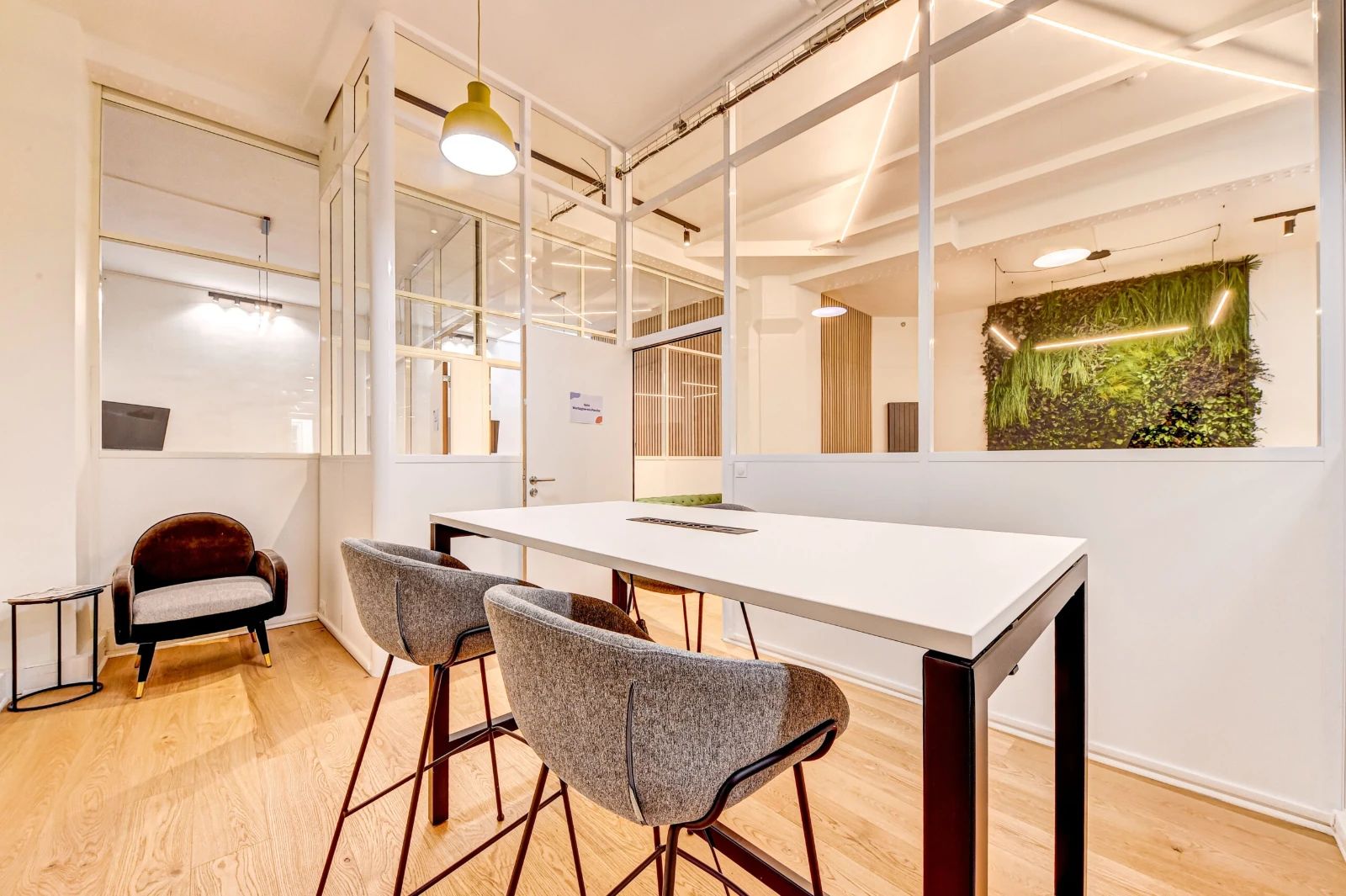 Bureau opéré · 26 postes · rue Saint-Joseph, Paris 2e — photo 4/8
