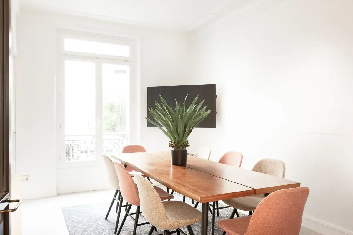 Bureau opéré · 20 à 24 postes · rue Bleue, Paris 9e — photo 2/11