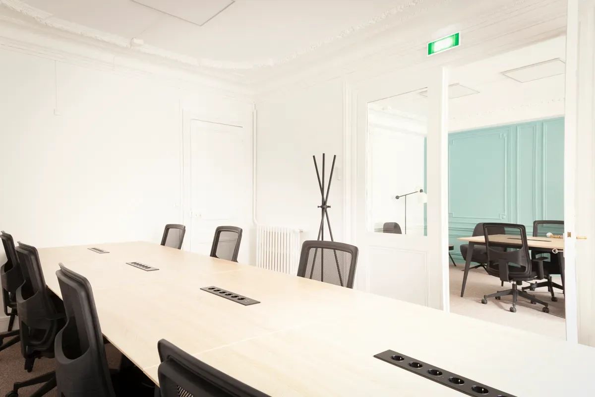 Bureau opéré · 20 à 24 postes · rue Bleue, Paris 9e — photo 5/11