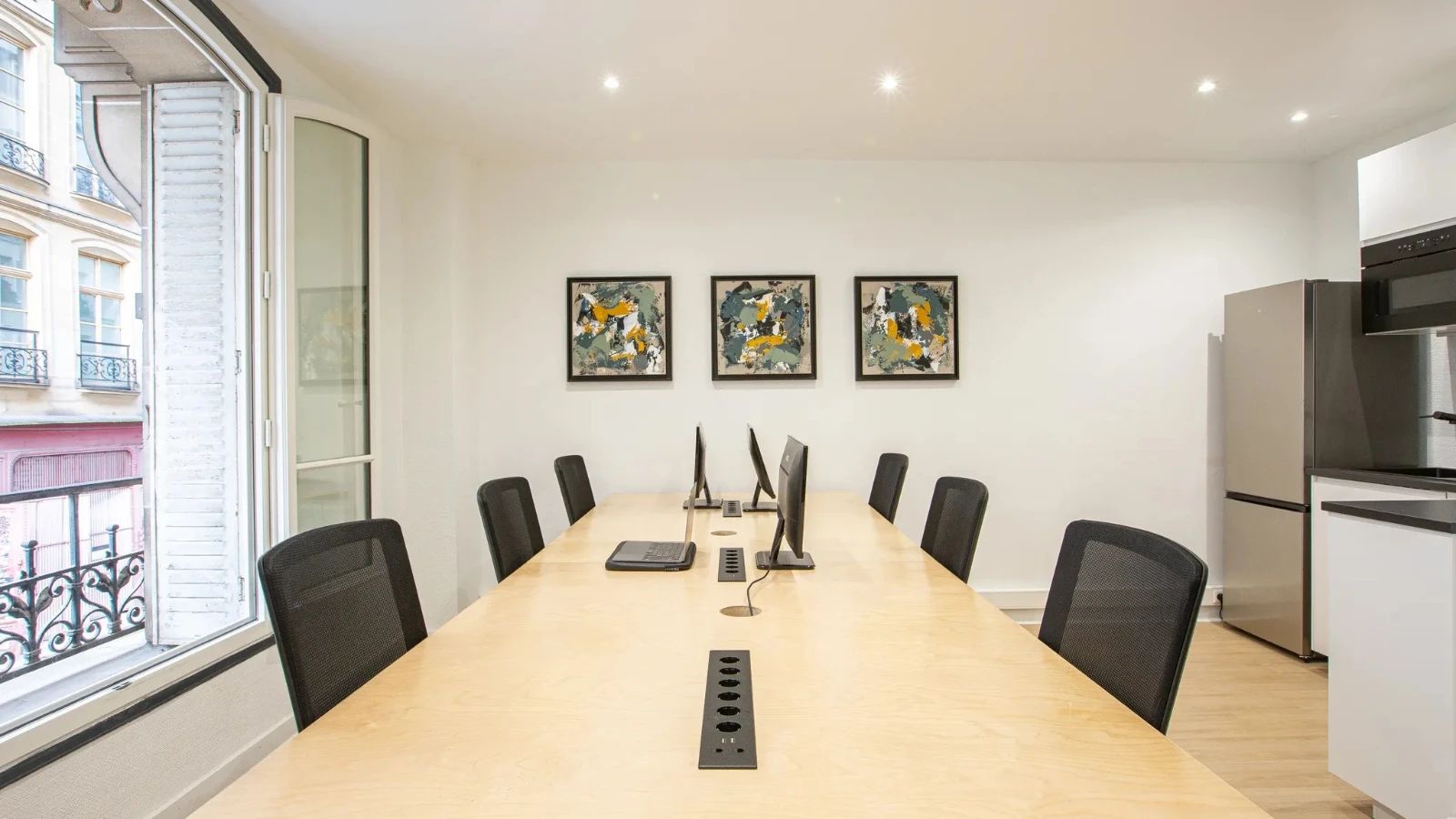 Bureau opéré · 6 à 9 postes · rue Saint-Honoré, Paris 1er — photo 4/5