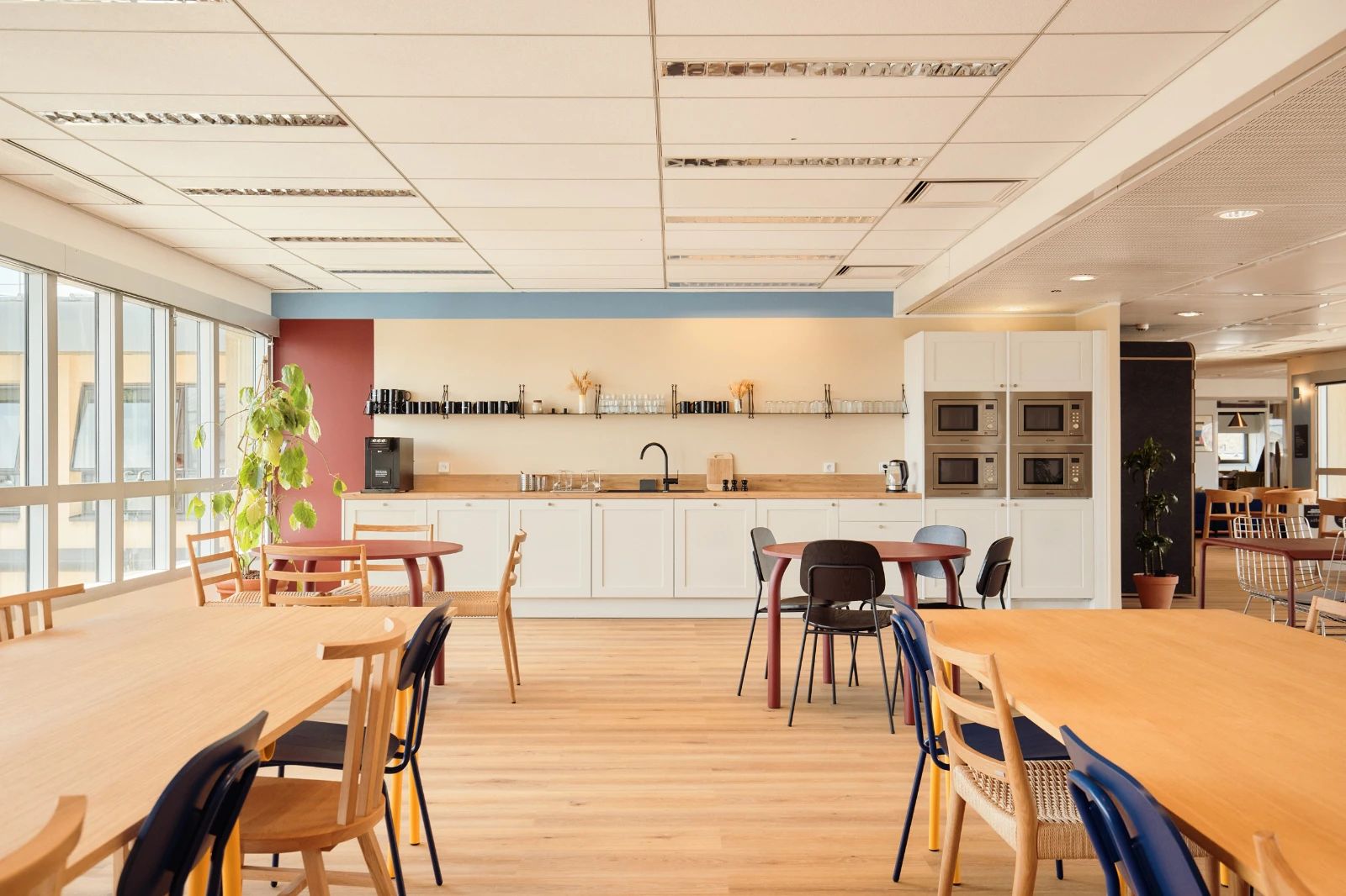 Coworking · 1344 postes · rue de Sofia, Paris 18e — photo 9/11