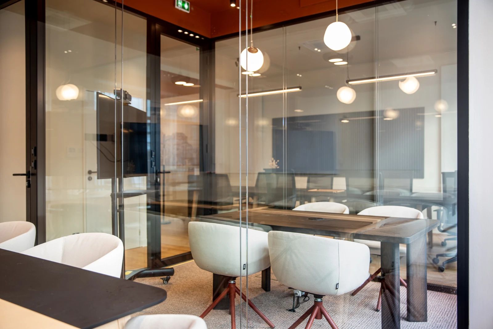 Bureau opéré · 15 à 20 postes · rue du Faubourg Poissonnière, Paris 10e — photo 6/11