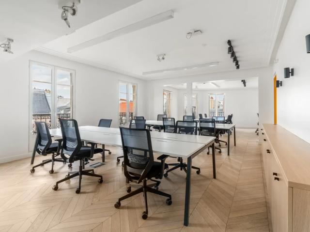 Bureau opéré · 15 à 20 postes · rue d'Alexandrie, Paris 2e — photo 1/6