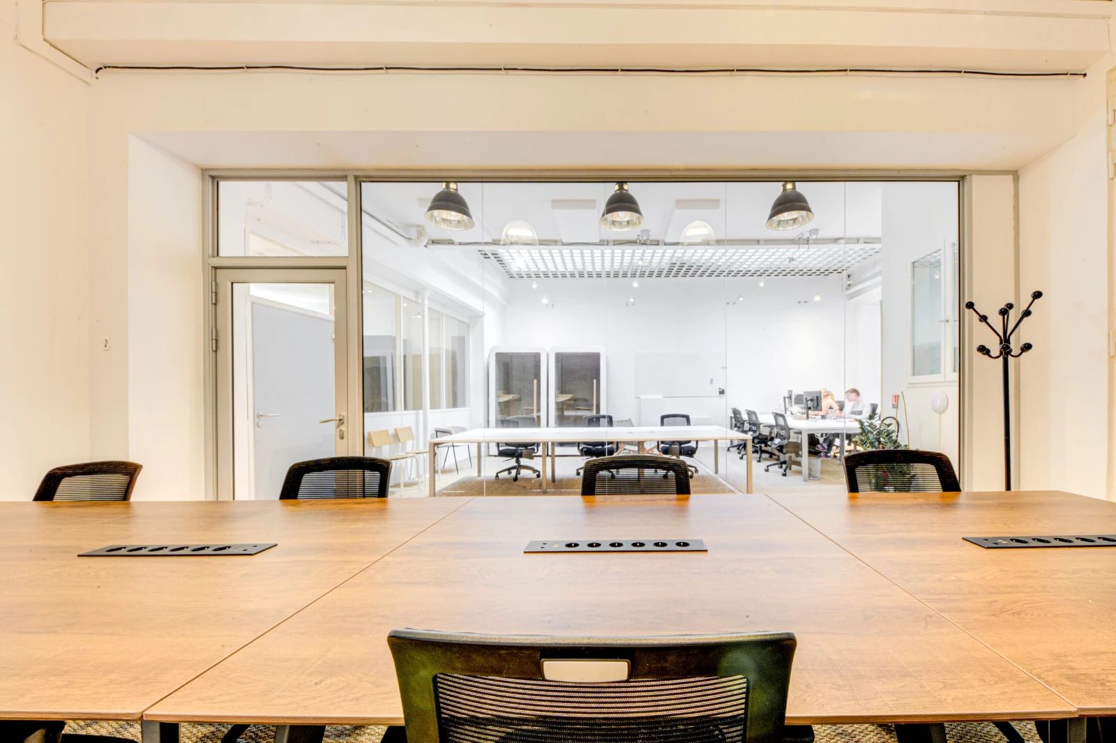 Bureau opéré · 1 à 26 postes · rue Saint-Joseph, Paris 2e — photo 3/8