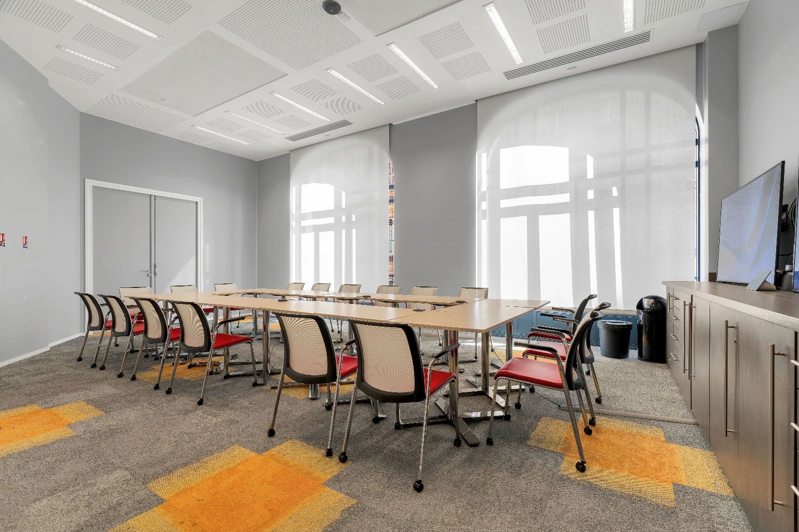 Coworking · 60 à 240 postes · rue de Presbourg, Paris 16e — photo 2/25
