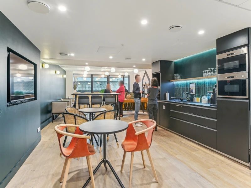 Coworking · 150 postes · rue Victor Hugo, Levallois-Perret — photo 2/9