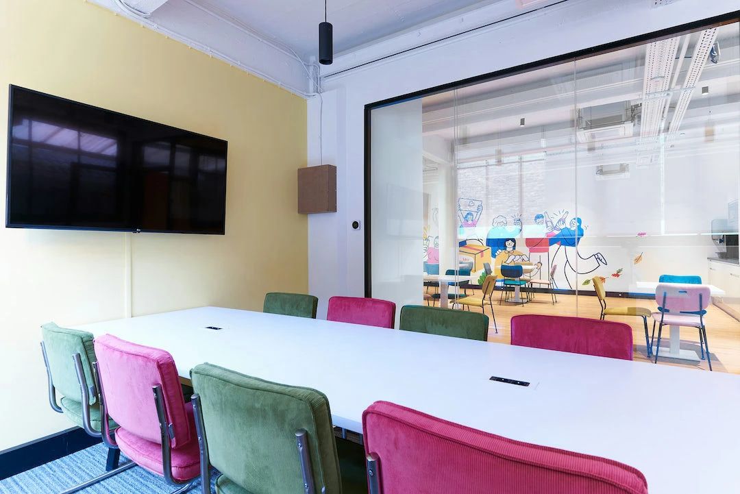 Bureau opéré · 50 à 60 postes · rue Clavel, Paris 19e — photo 3/10