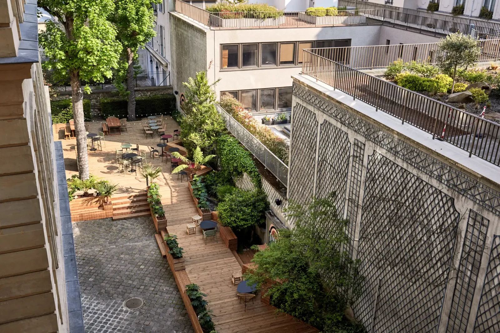 Coworking · 1 à 230 postes · rue de Penthièvre, Paris 8e — photo 2/8