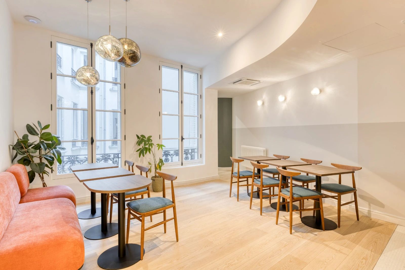 Bureau opéré · 1 à 28 postes · rue René Boulanger, Paris 10e — photo 7/7