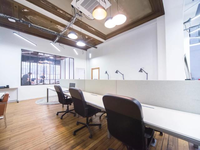 Bureau opéré · 48 postes · rue Martel, Paris 10e — photo 1/6