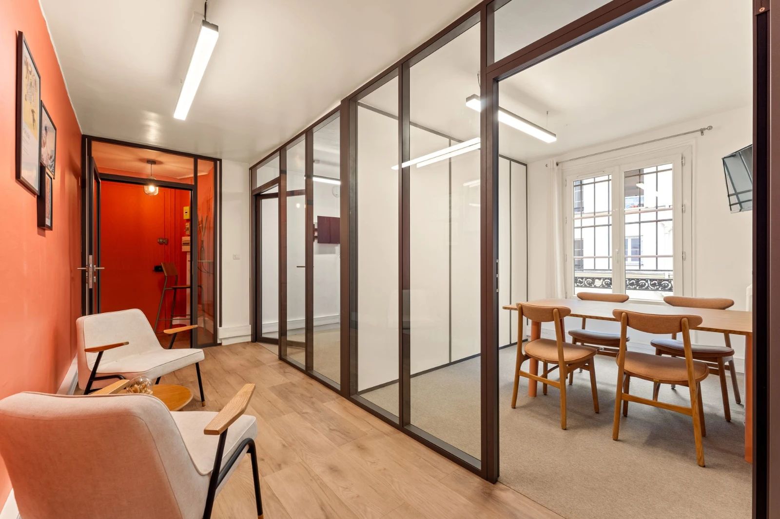 Bureau opéré · 20 à 25 postes · rue du Faubourg Poissonnière, Paris 10e — photo 6/11
