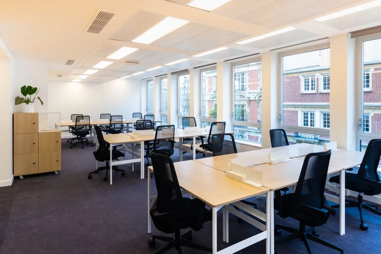 Coworking · 1 à 270 postes · rue Alfred Roll, Paris 17e — photo 5/6