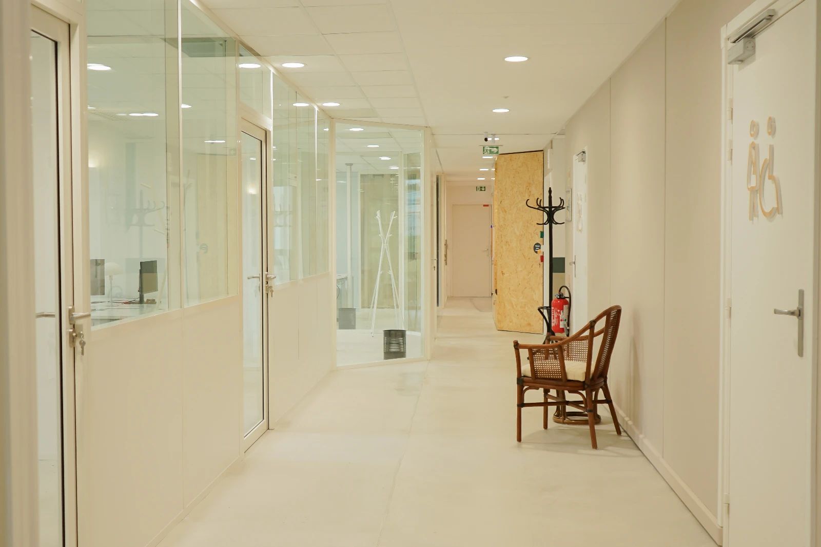 Coworking · 40 postes · boulevard de Brandebourg, Ivry-Sur-Seine — photo 8/22
