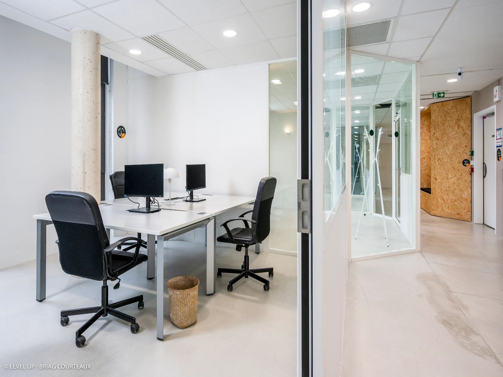 Coworking · 40 postes · boulevard de Brandebourg, Ivry-Sur-Seine — photo 11/22