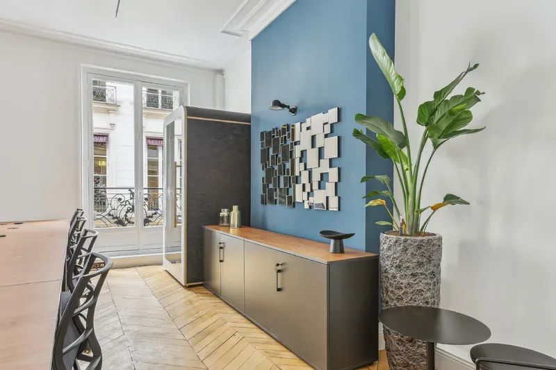 Bureau opéré · 26 à 36 postes · rue du Mail, Paris 2e — photo 4/17