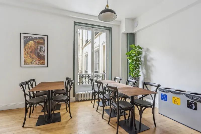 Bureau opéré · 26 à 36 postes · rue du Mail, Paris 2e — photo 7/17