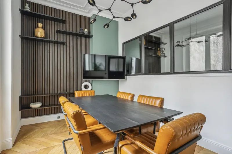 Bureau opéré · 26 à 36 postes · rue du Mail, Paris 2e — photo 12/17