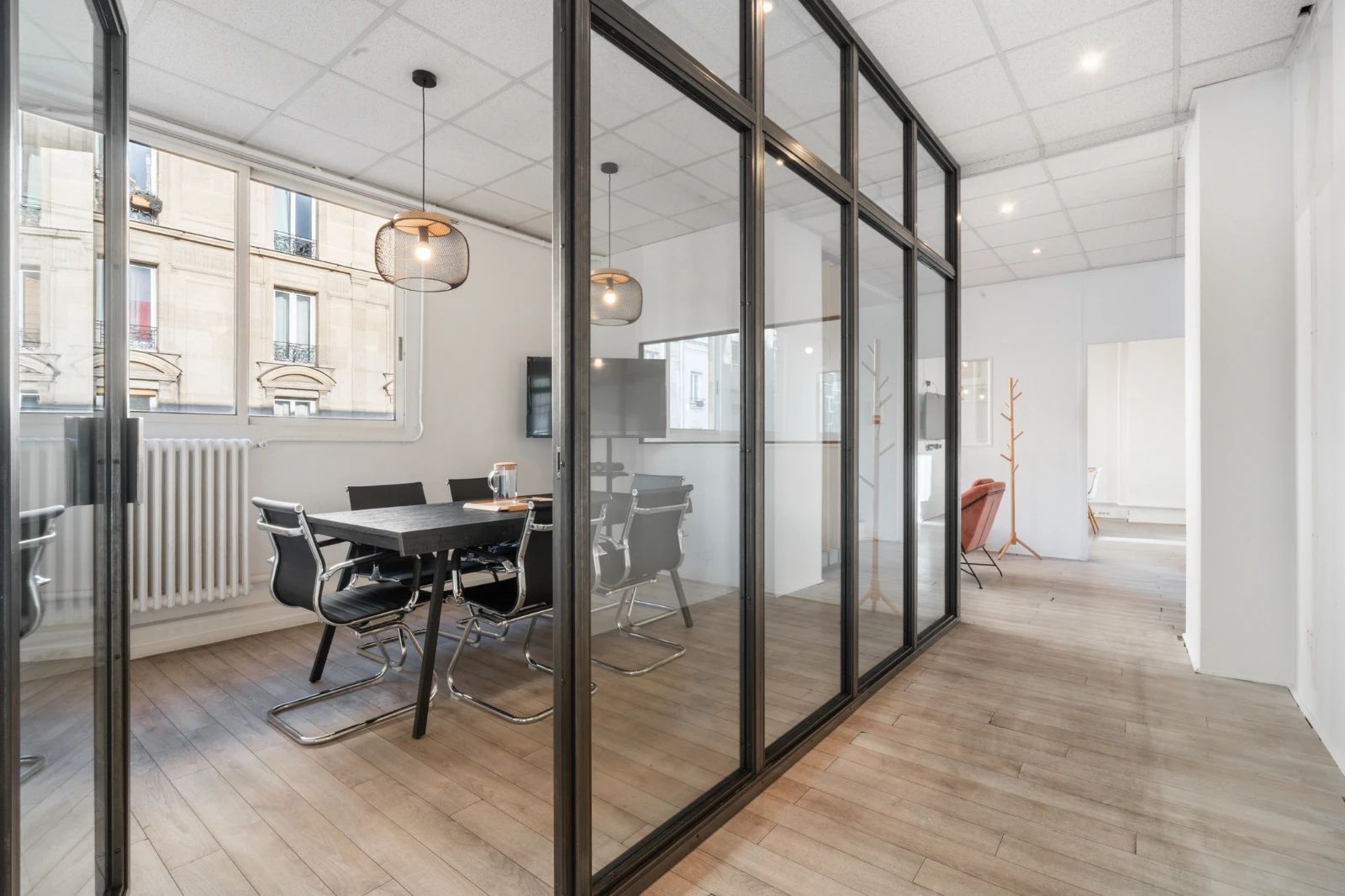 Bureau opéré · 25 à 30 postes · rue de Charonne, Paris 11e — photo 2/9