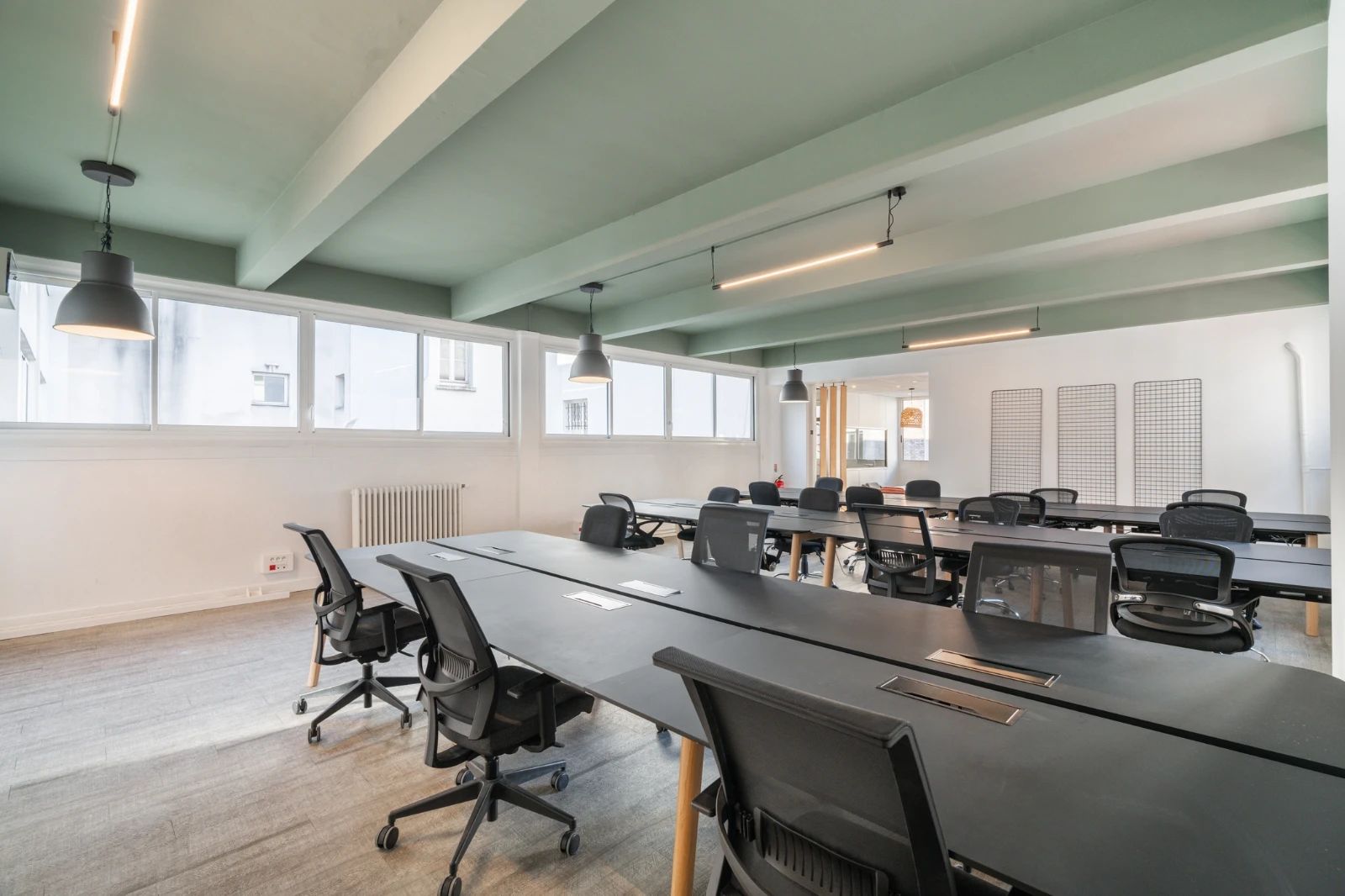 Bureau opéré · 25 à 30 postes · rue de Charonne, Paris 11e — photo 4/9