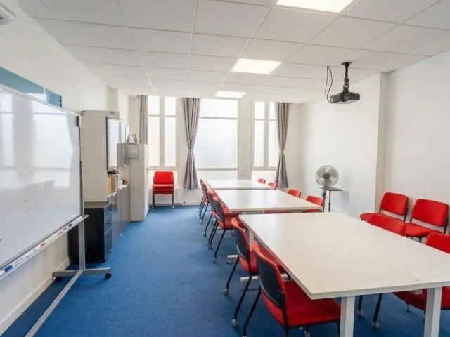 Bureau opéré · 9 à 12 postes · rue Beaubourg, Paris 3e — photo 1/4