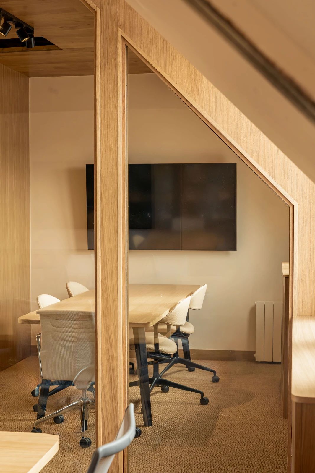 Bureau opéré · 1 à 14 postes · rue d'Uzès, Paris 2e — photo 11/17