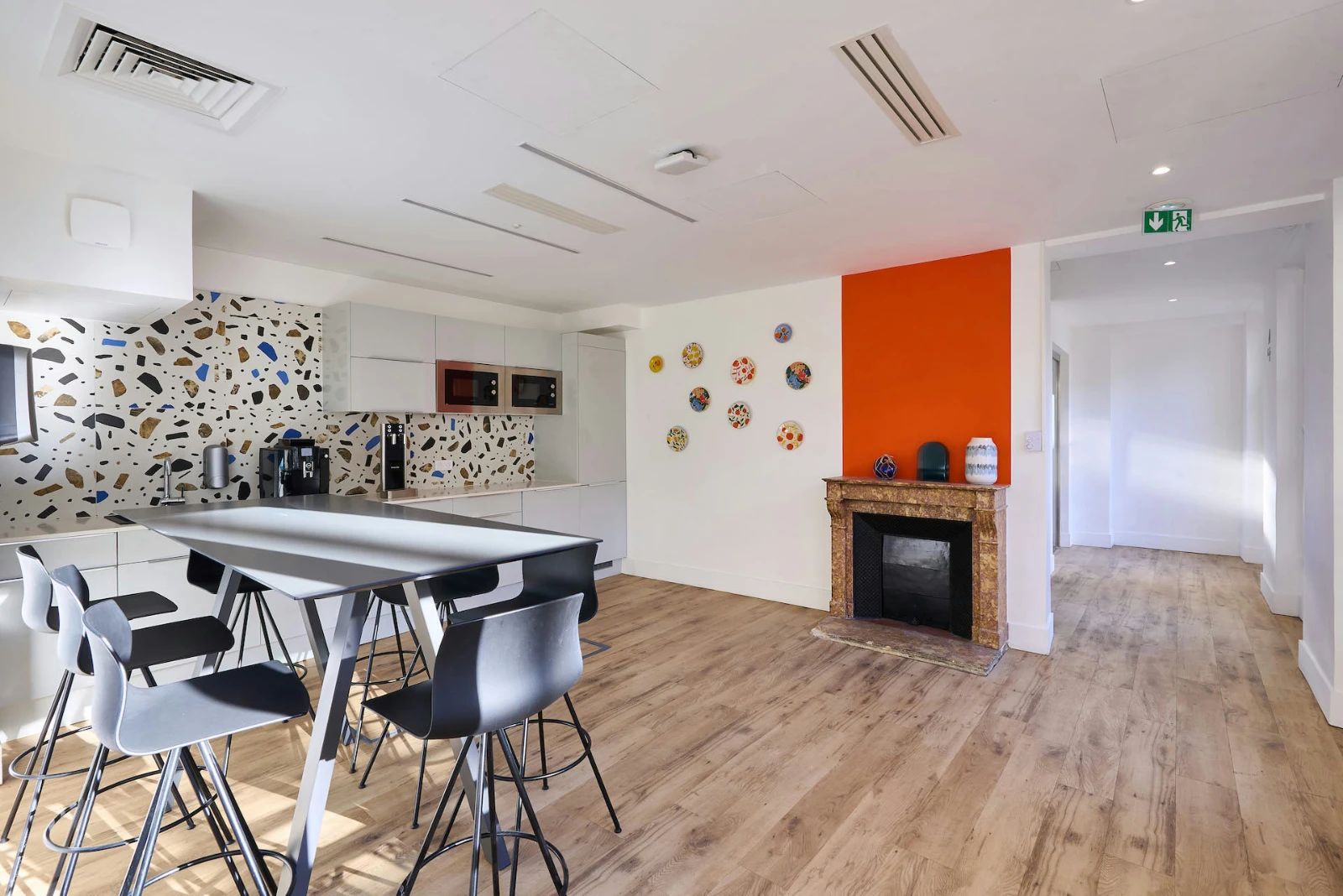 Bureau opéré · 20 à 24 postes · rue Chauchat, Paris 9e — photo 9/13