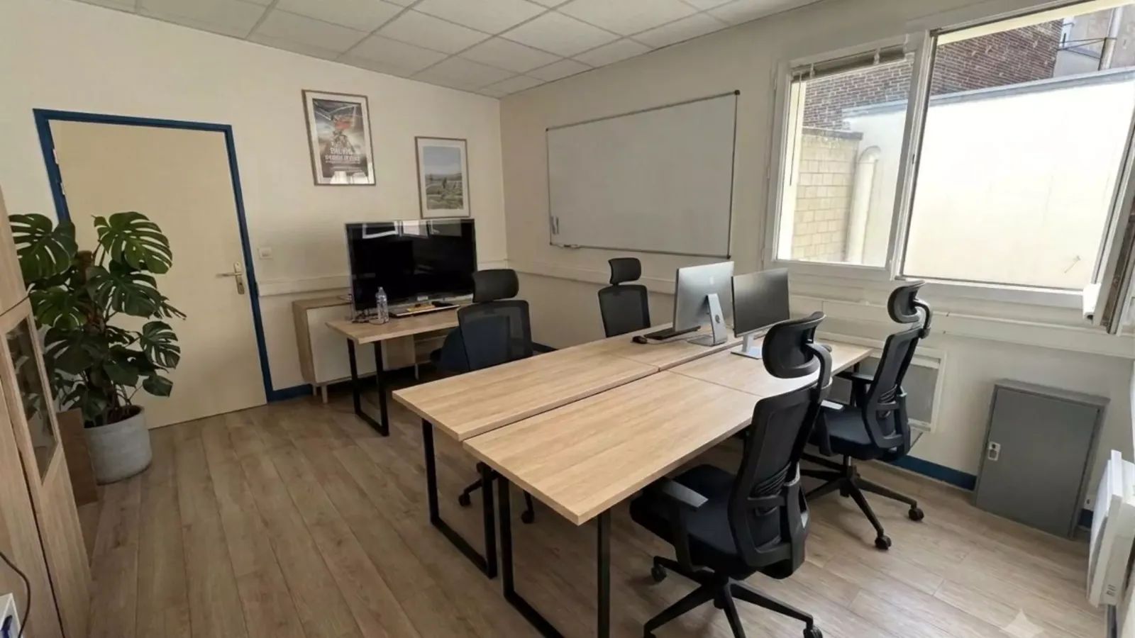 Coworking · 9 postes · rue de Domrémy, Paris 13e — photo 2/5