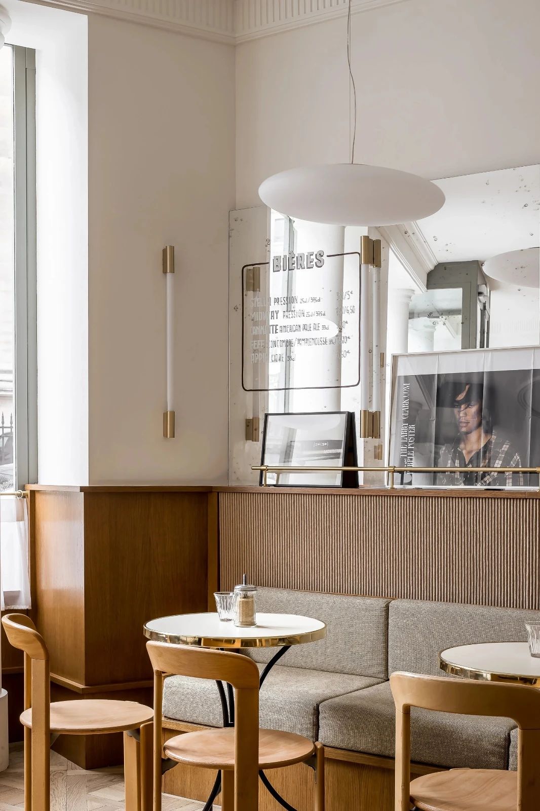 Coworking · 332 postes · rue Notre-Dame-des-Victoires, Paris 2e — photo 6/8