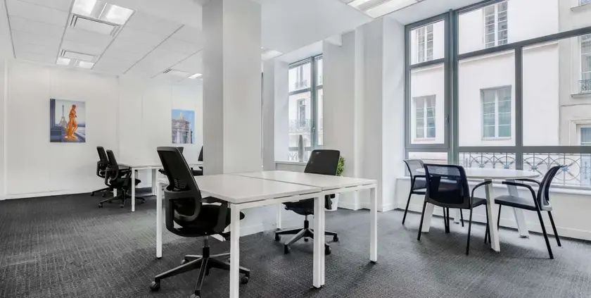 Coworking · 1 à 400 postes · avenue de l'Opéra, Paris 1er — photo 5/8
