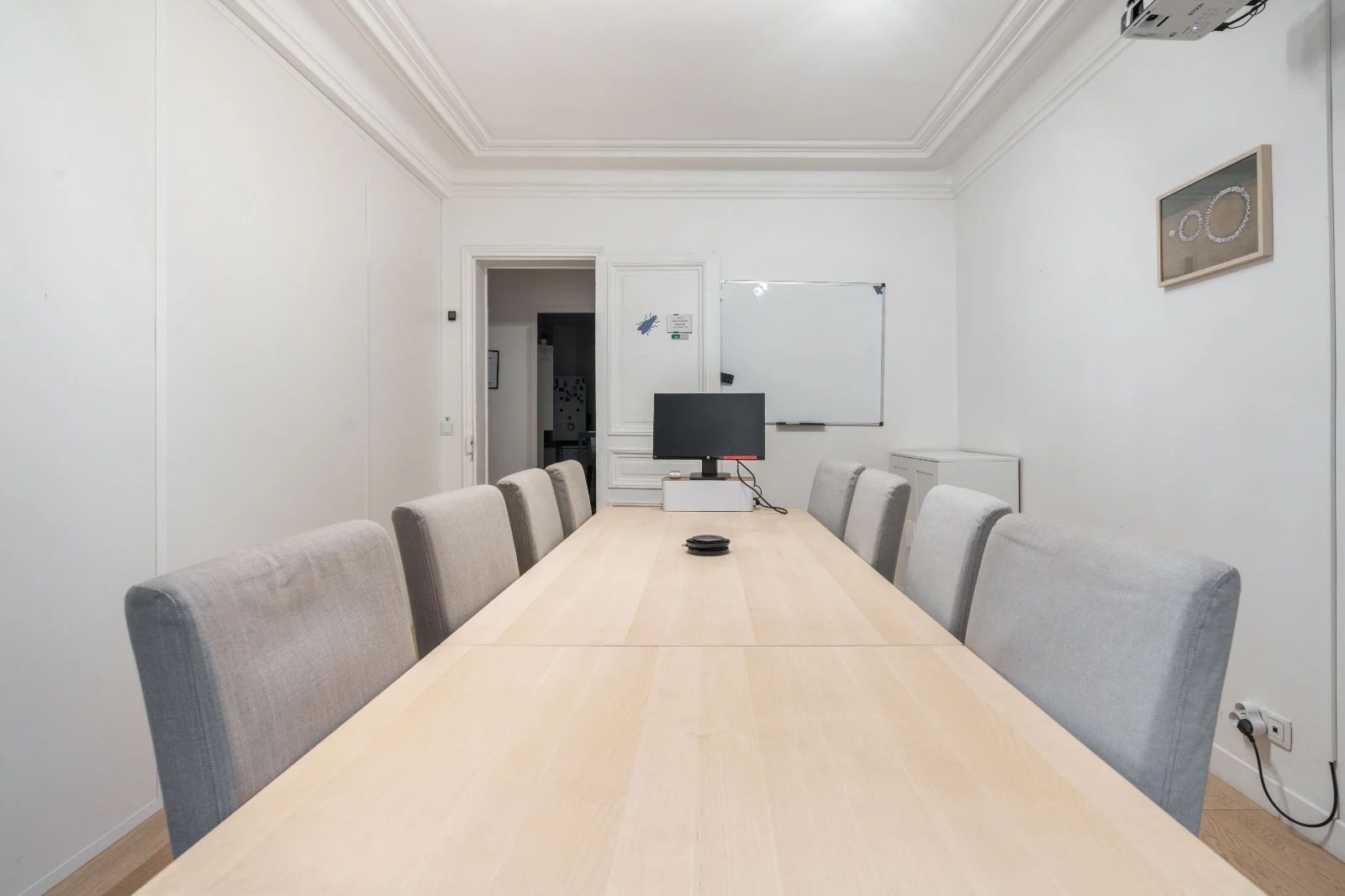 Bureau opéré · 1 à 24 postes · rue de Maubeuge, Paris 10e — photo 7/25